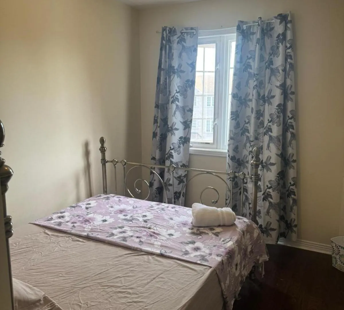 Homestay Relaxing Townhouse Room With Fast Toronto Access Canada