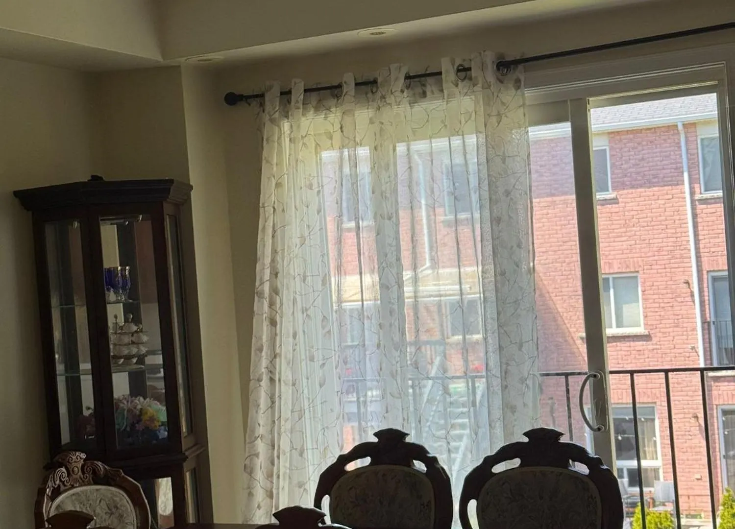 Relaxing Townhouse Room With Fast Toronto Access Canada